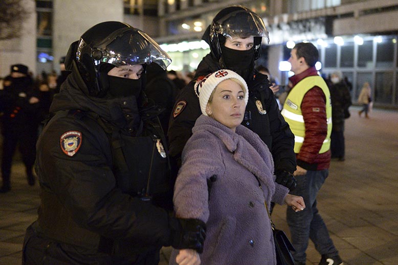 ukraina protest ickevåld moskva.jpg