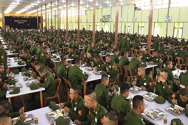 myanmar mobilisering.jpg