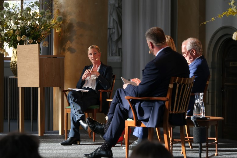 Symposium5.jpg