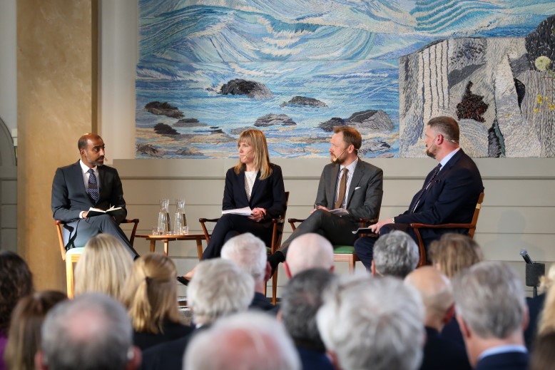 Symposium6.jpg