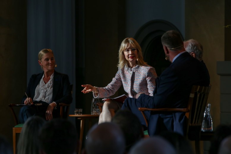 Symposium7.jpg