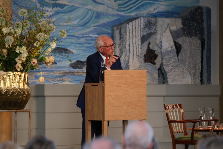 Symposium8.jpg