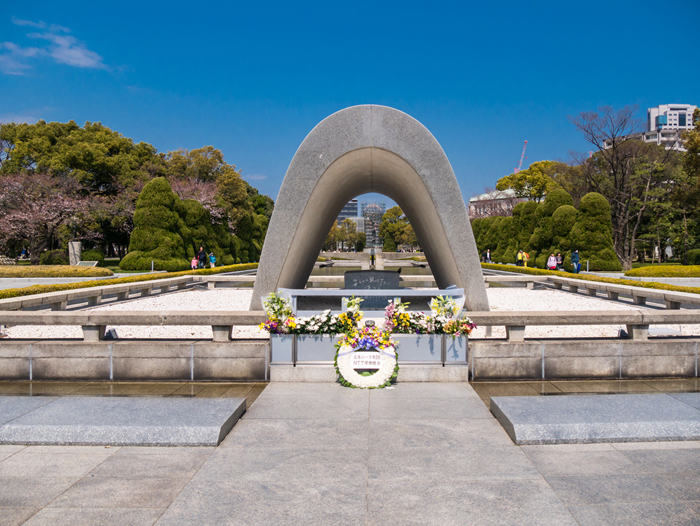 Obama gör historiskt besök i Hiroshima