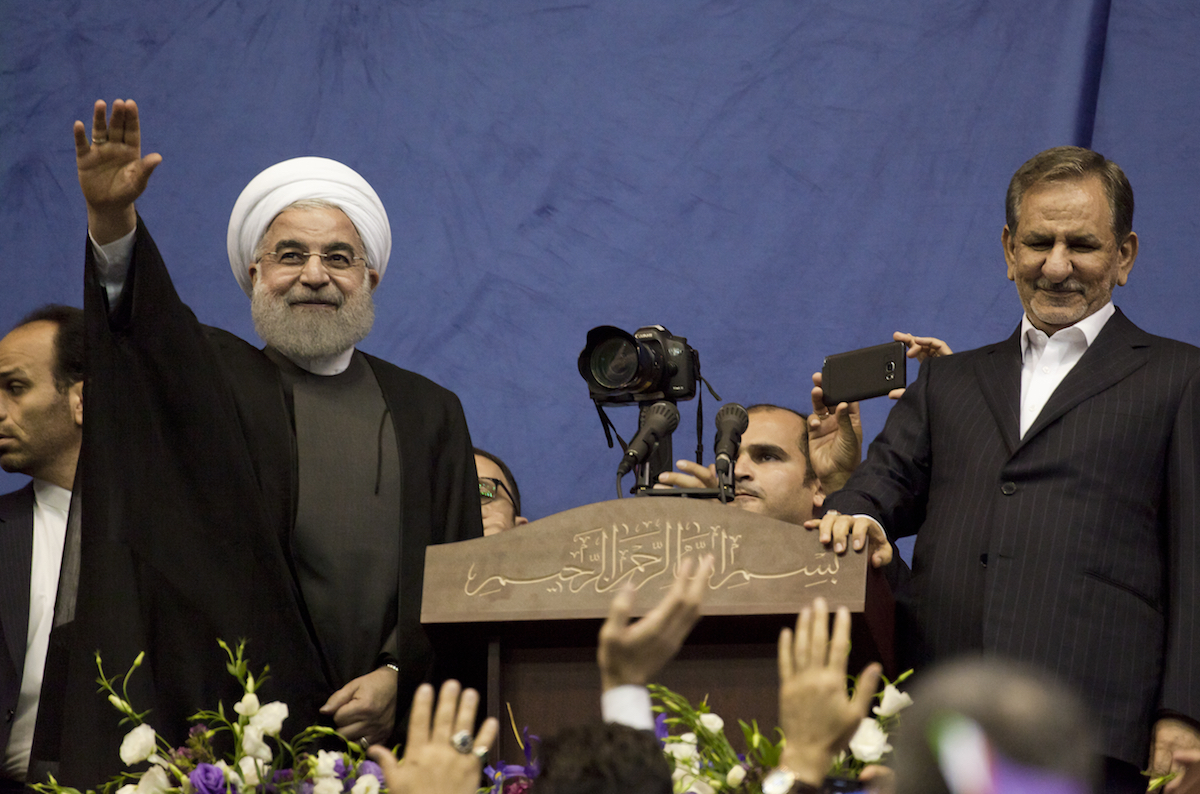 Irans reformister flyttar fram positionerna