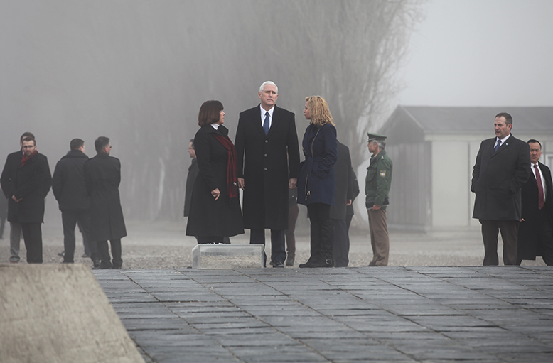 Pence i Dachau