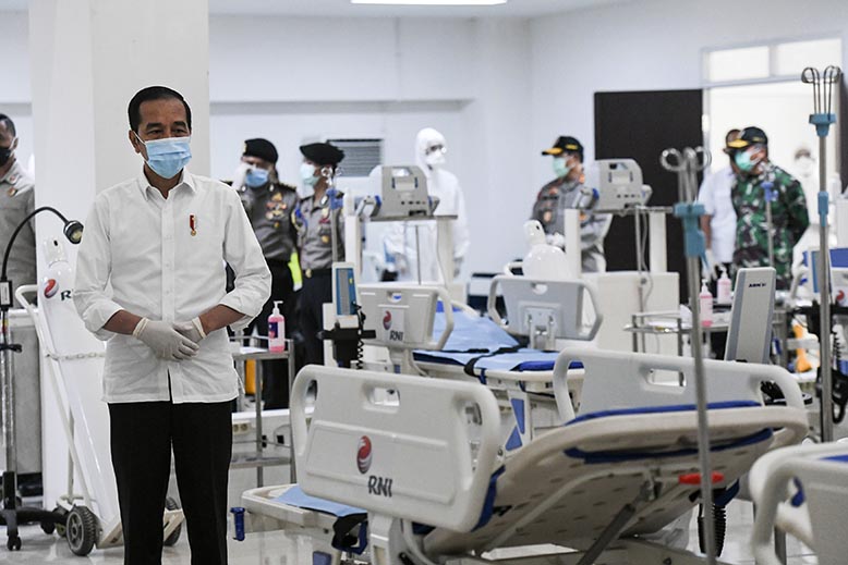 Indonesien Widodo på sjukhus.jpg