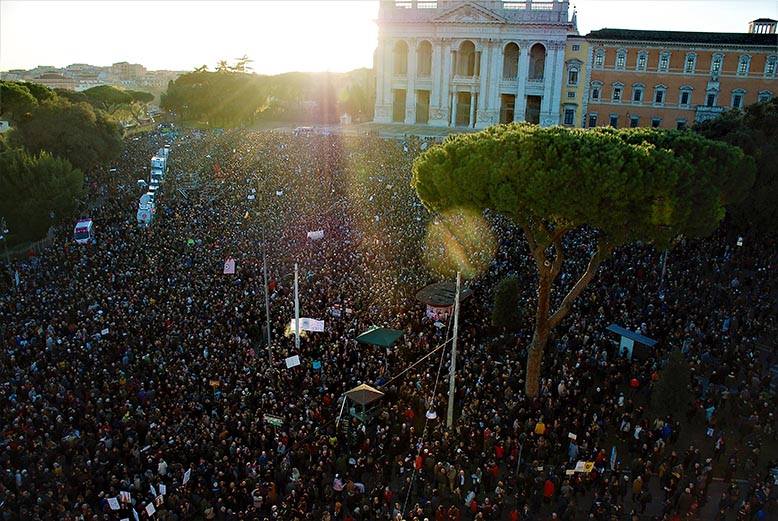 Sardindemonstrationen i Rom 14 december 2019 är den hittills största.jpg