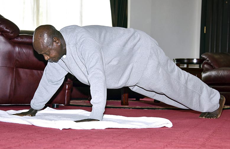 Afrika-corona-Museveni.jpg