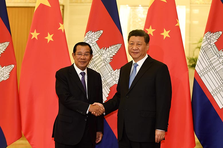 Hun Sen och Xi Jinping. Foto: AP/TT