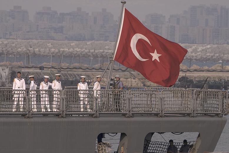 Turkiska sjömän på Natoövning. Foto: AP/TT