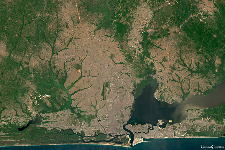 Lagos, en växande jätte. Foto: Sentinel Hub