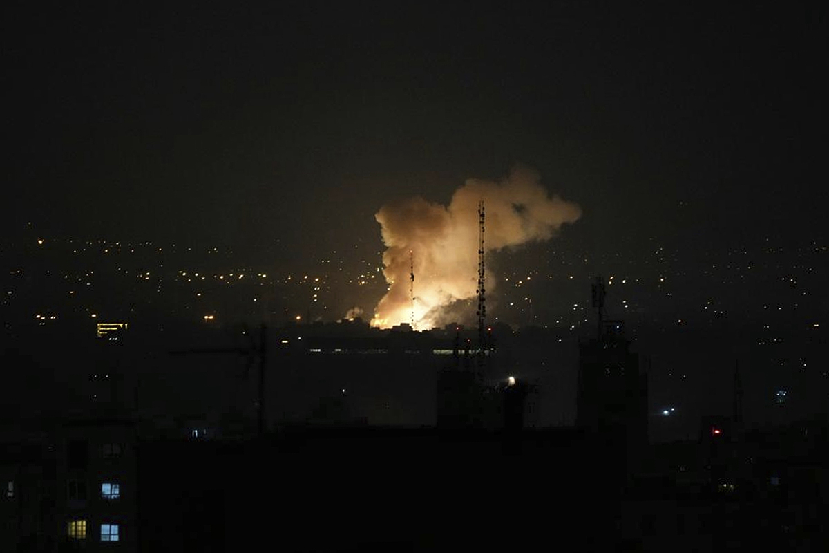 Israelisk bomb når Teheran. Foto: AP/TT