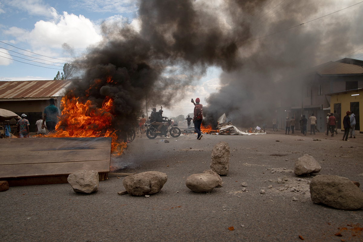 Protest i Tanzania på valdagen. Foto: AP/TT