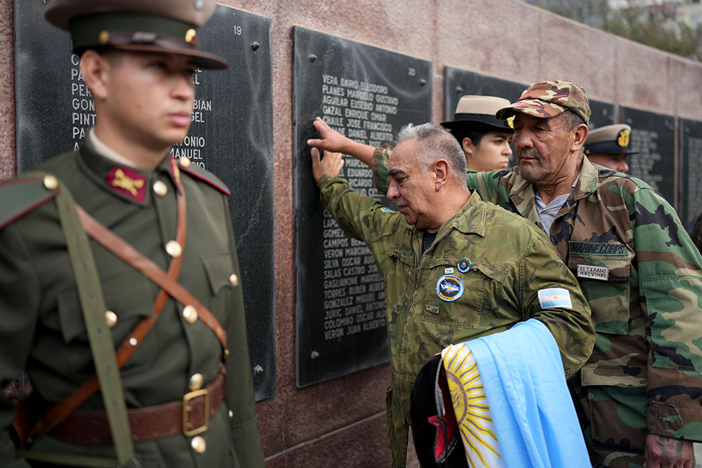 falklands stupade argentina.jpg